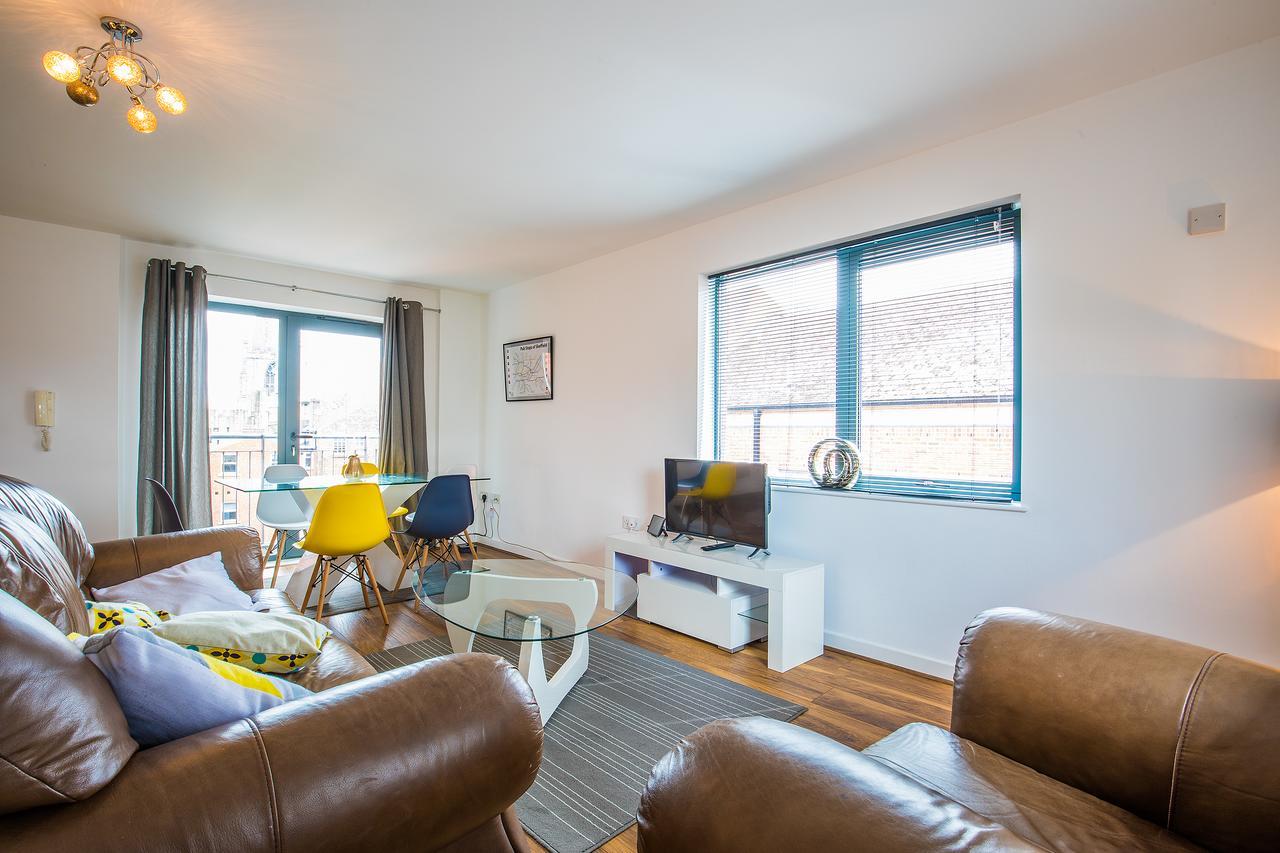 שפילד The Cathedral Suite Apartment With Love Your Stay מראה חיצוני תמונה